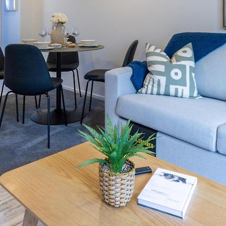 Urban Park Escape 2 Bed 2 Bath W/Carpark Apartment Крайстчърч Екстериор снимка