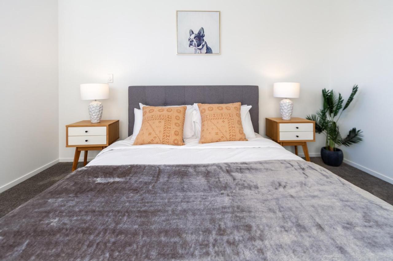 Urban Park Escape 2 Bed 2 Bath W/Carpark Apartment Крайстчърч Екстериор снимка