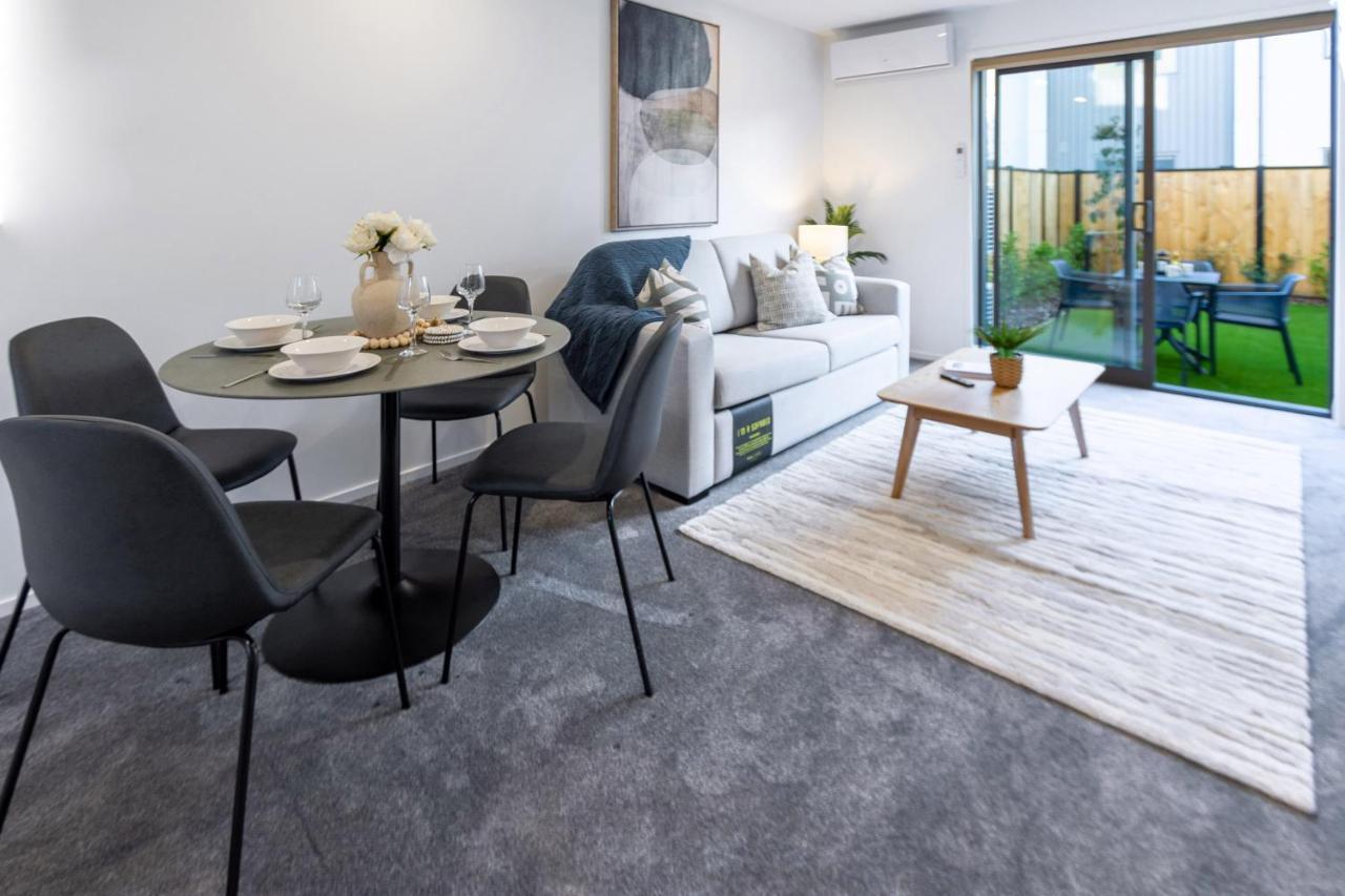 Urban Park Escape 2 Bed 2 Bath W/Carpark Apartment Крайстчърч Екстериор снимка